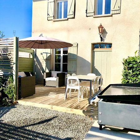 Maison Hirondelles Gites Mezieres-sur-Issoire Eksteriør bilde