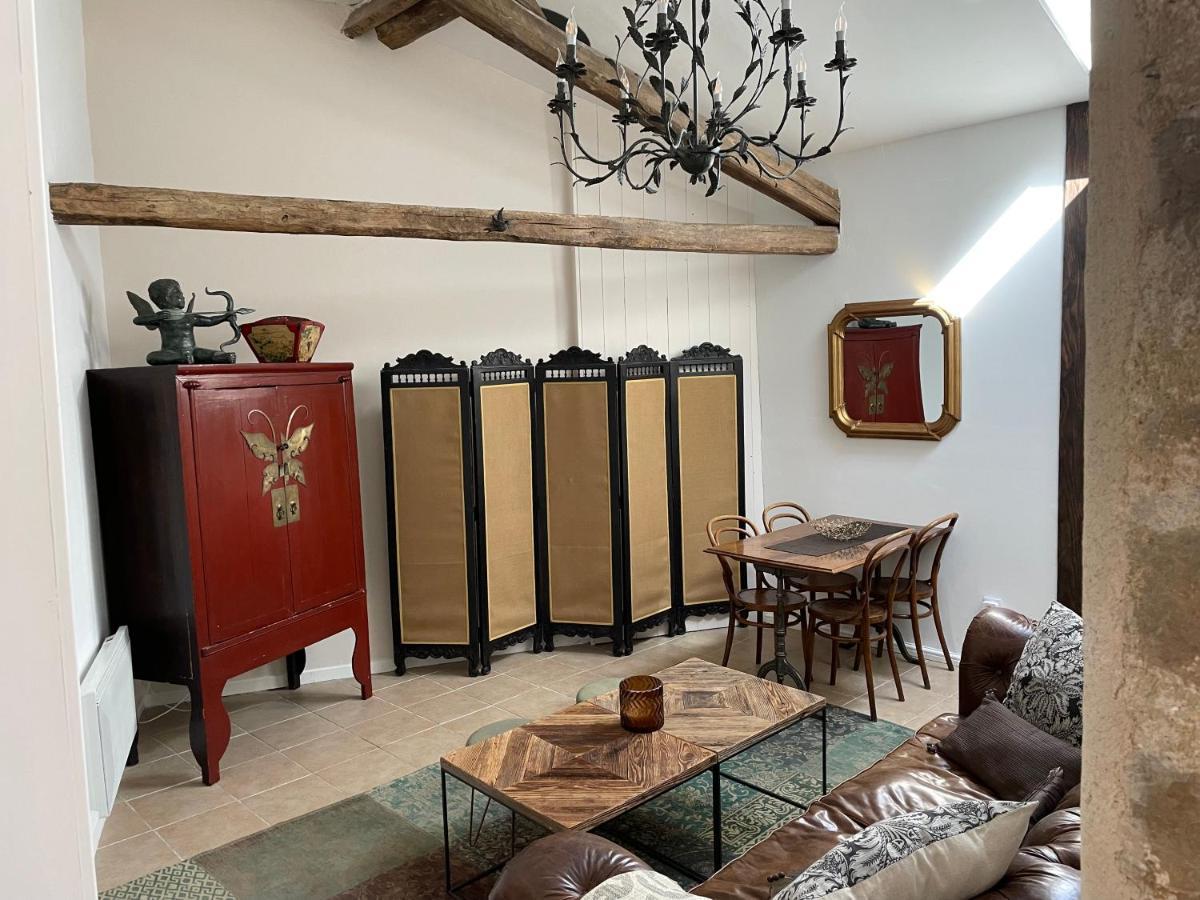 Maison Hirondelles Gites Mezieres-sur-Issoire Eksteriør bilde