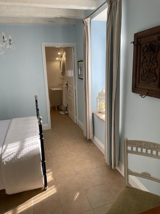 Maison Hirondelles Gites Mezieres-sur-Issoire Eksteriør bilde